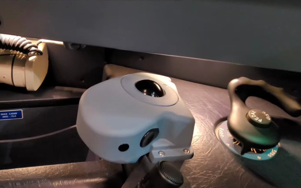 OnBoard Airport Navigation System Arjun Singh